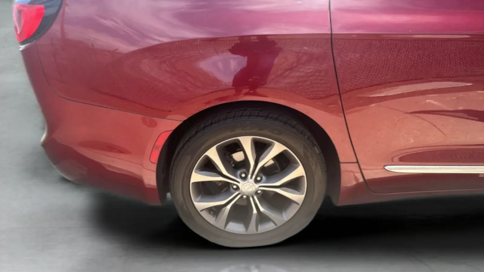 Used 2017 Chrysler Pacifica Limited FWD image 50