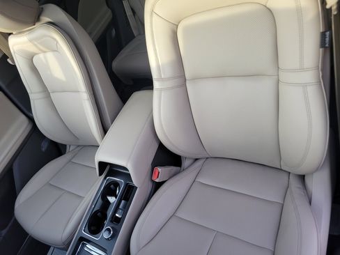 Certified 2024 Lincoln Corsair AWD w/ Equipment Group 101A image 23