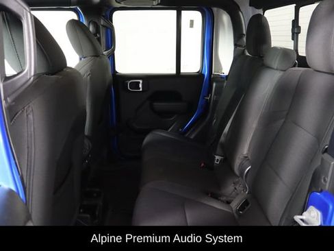 Used 2022 Jeep Gladiator Sport AWD/4WD image 17