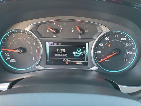 Used 2019 Chevrolet Traverse Premier w/ Driver Confidence II Package image 3