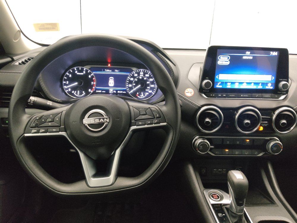 Used 2025 Nissan Sentra SV FWD image 22