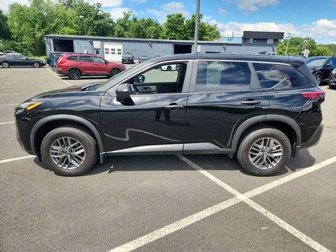 Used 2023 Nissan Rogue S AWD/4WD image 7