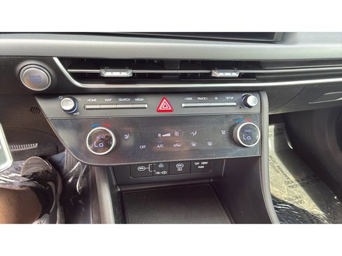 Used 2025 Hyundai Sonata SEL FWD image 16