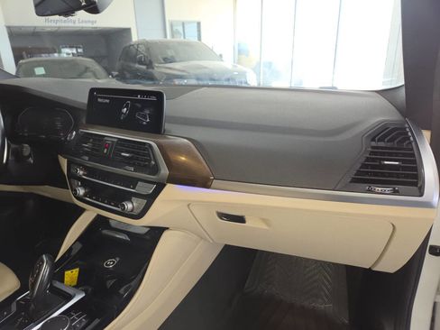 Used 2021 BMW X4 xDrive30i AWD/4WD image 31