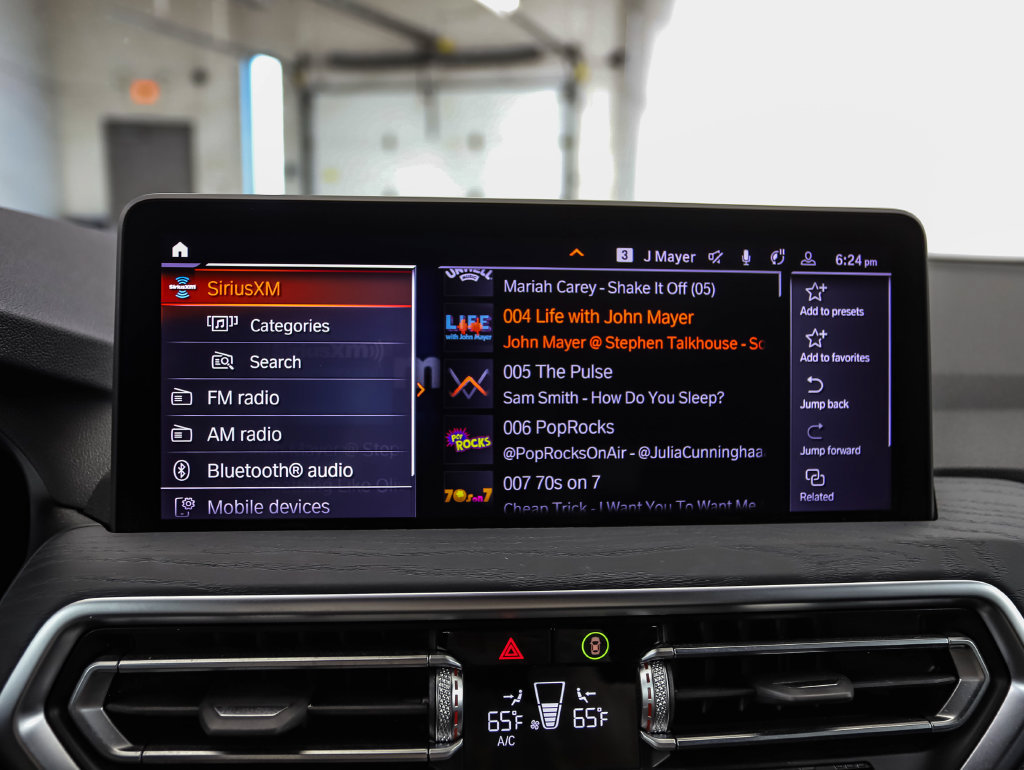 Certified 2024 BMW X4 xDrive30i w/ Premium Package AWD/4WD image 17