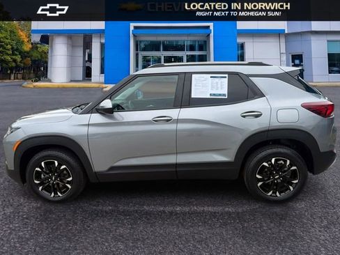 Certified 2023 Chevrolet TrailBlazer LT w/ Convenience Package AWD/4WD image 8