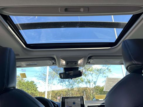 Used 2025 Toyota RAV4 XLE Premium image 10