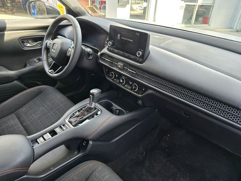 Used 2024 Honda HR-V Sport image 9