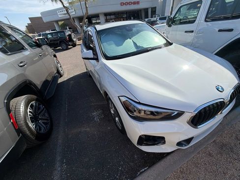 Used 2021 BMW X1 xDrive28i w/ M Sport Package AWD/4WD image 2