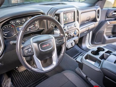 Used 2022 GMC Sierra 2500 SLE image 17