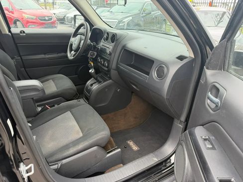 Used 2014 Jeep Patriot Sport w/ Power Value Group AWD/4WD image 10