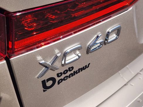 New 2026 Volvo XC60 T8 Ultra w/ Climate Package image 30