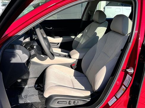 Used 2023 Honda Accord EX image 25