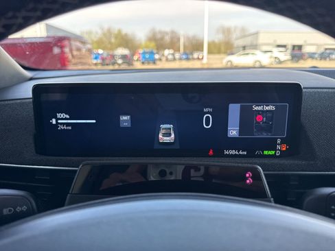 Used 2025 Ford Mustang Mach-E GT image 28