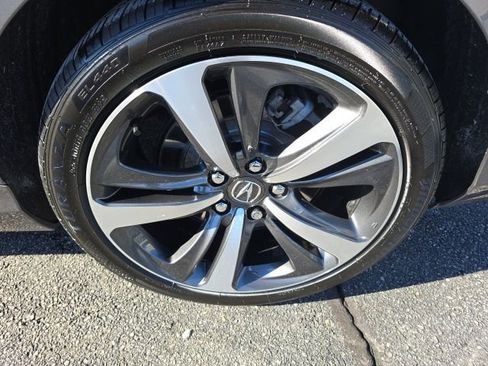 Certified 2025 Acura TLX w/ Technology Package image 12