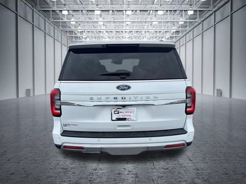 Used 2024 Ford Expedition Limited RWD image 4