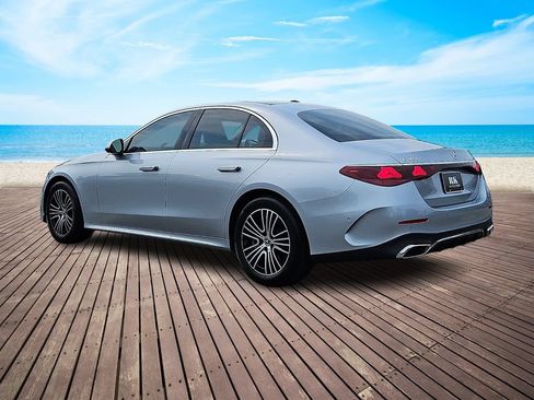 Used 2024 Mercedes-Benz E 450 4MATIC Sedan image 6