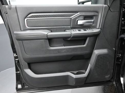 New 2026 RAM 2500 Big Horn AWD/4WD image 4