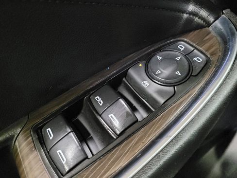 Used 2020 Chevrolet Malibu Premier FWD image 27