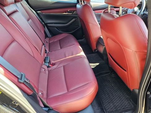 Used 2025 MAZDA MAZDA3 Hatchback w/Premium Plus Pkg image 17