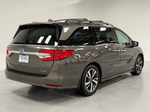 Used 2019 Honda Odyssey Elite image 4