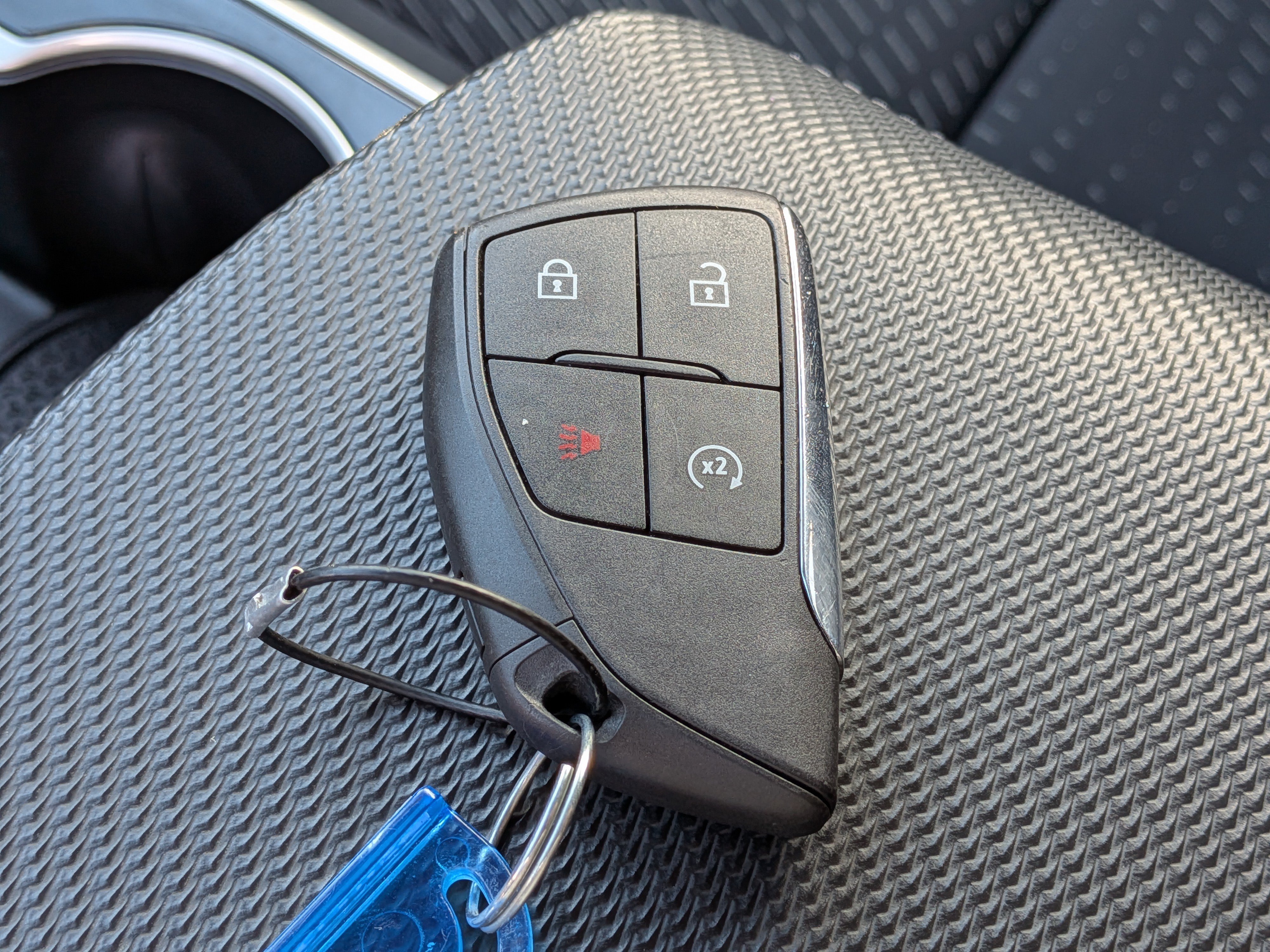 Used 2025 Chevrolet Equinox LT FWD image 32