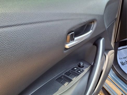 Used 2023 Toyota Corolla SE FWD image 18