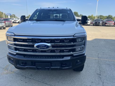 Used 2025 Ford F250 King Ranch w/ Tremor Off-Road Package AWD/4WD image 16