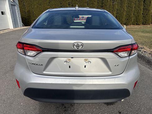 Certified 2024 Toyota Corolla LE image 4