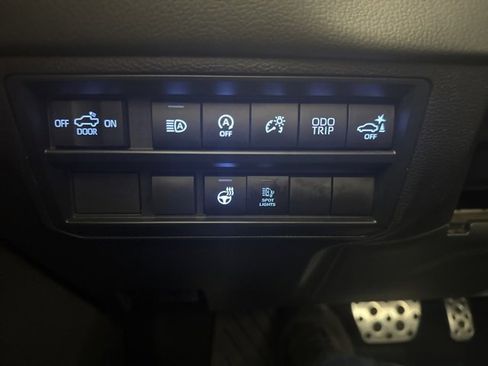 Used 2024 Toyota Tundra Limited image 21