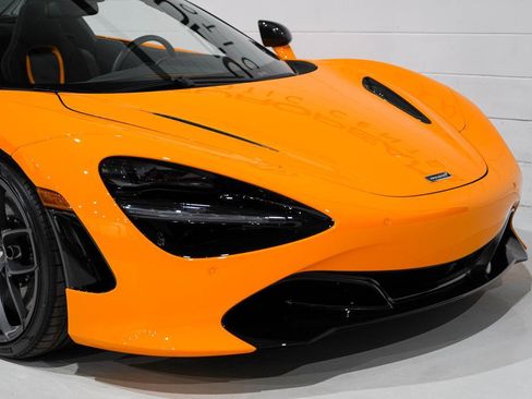 Used 2022 McLaren 720S Performance image 25