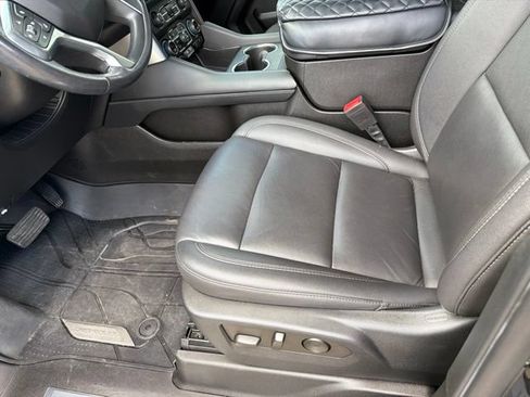 Used 2022 Chevrolet Tahoe Z71 w/ Z71 Off-Road Package AWD/4WD image 8