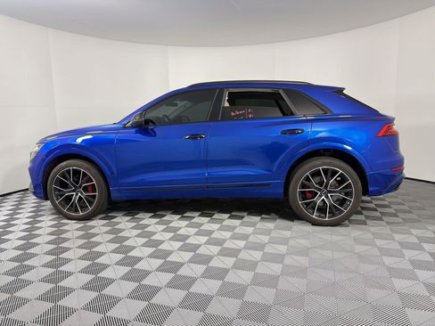 Used 2021 Audi Q8 Prestige w/ Prestige Package AWD/4WD image 2