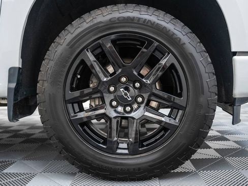 Used 2022 Chevrolet Silverado 1500 Custom AWD/4WD image 18