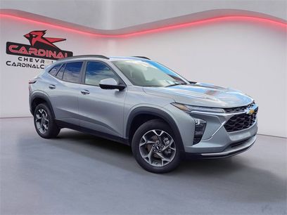 Used 2025 Chevrolet Trax LT w/ Driver Confidence Package