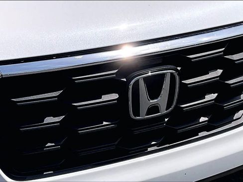 Used 2025 Honda Pilot EX-L image 30