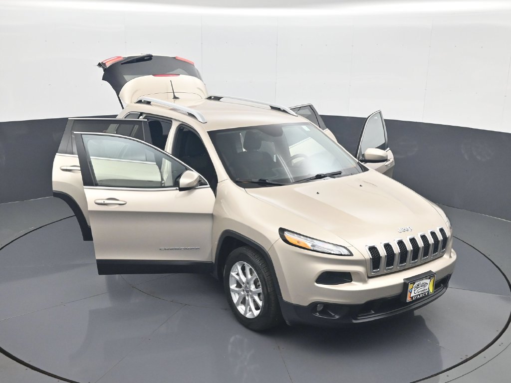 Used 2015 Jeep Cherokee Latitude w/ Comfort/Convenience Group FWD image 30