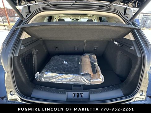 New 2026 Lincoln Corsair Reserve w/ Rear Removable Package Tray FWD image 18