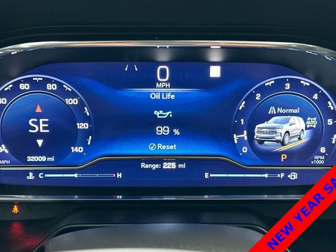 Used 2022 Chevrolet Tahoe LT w/ Luxury Package image 27