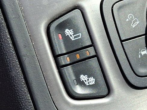 Used 2024 GMC Terrain AT4 w/ Tech Package AWD/4WD image 22