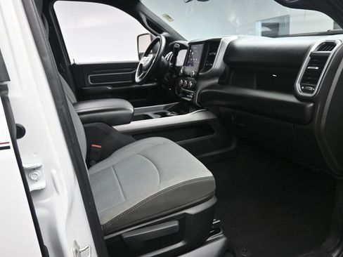 Used 2024 RAM 2500 Big Horn w/ Off Road Package AWD/4WD image 26