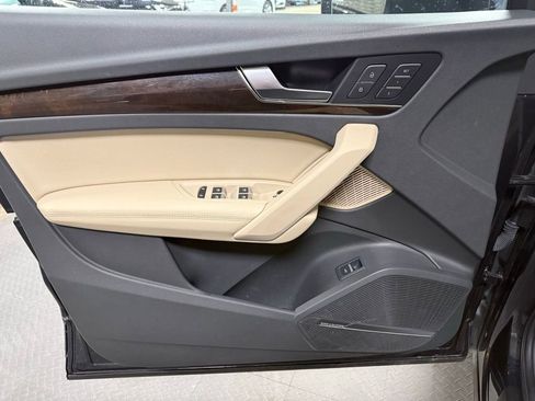 Used 2019 Audi Q5 2.0T Premium Plus w/ Premium Plus Package image 8