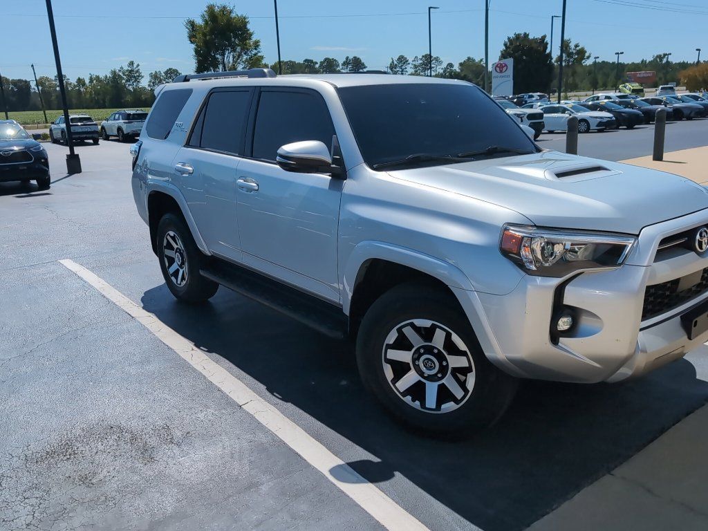 Used 2022 Toyota 4Runner TRD Off-Road Premium AWD/4WD image 5