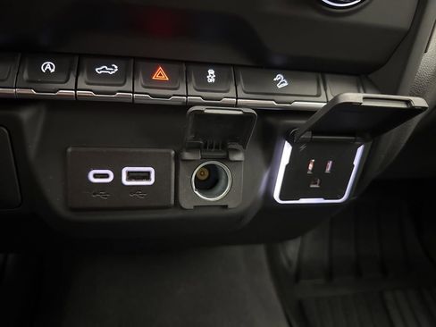 Used 2024 Chevrolet Silverado 1500 Custom Trail Boss image 31