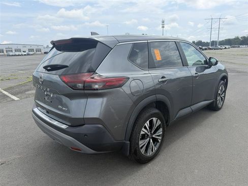 Used 2022 Nissan Rogue SV AWD/4WD image 7