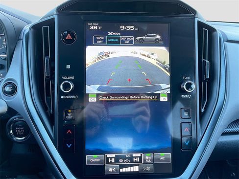 Used 2025 Subaru Crosstrek 2.5i Limited w/ Crosstrek Mirror Package image 13