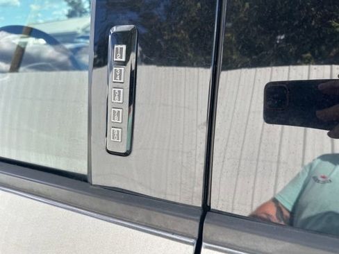 Used 2016 Ford F150 XLT w/ Equipment Group 302A Luxury image 10