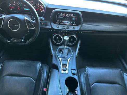 Used 2017 Chevrolet Camaro SS RWD image 15
