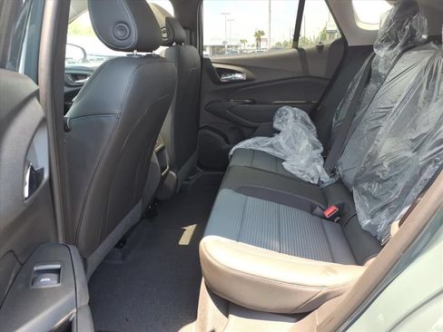 New 2026 Chevrolet Trax LT w/ Sunroof Package FWD image 14