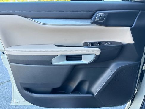 New 2025 Ford Ranger Lariat image 10